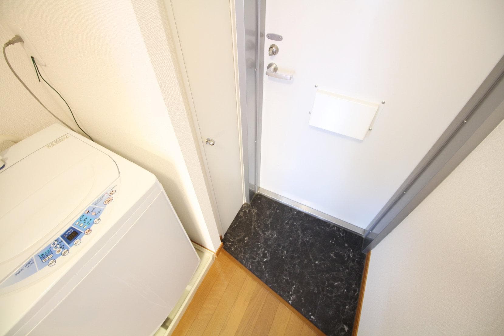 Room image 13