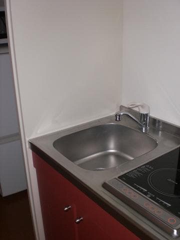 Room image 8