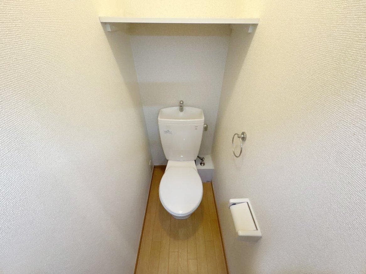 Room image 9