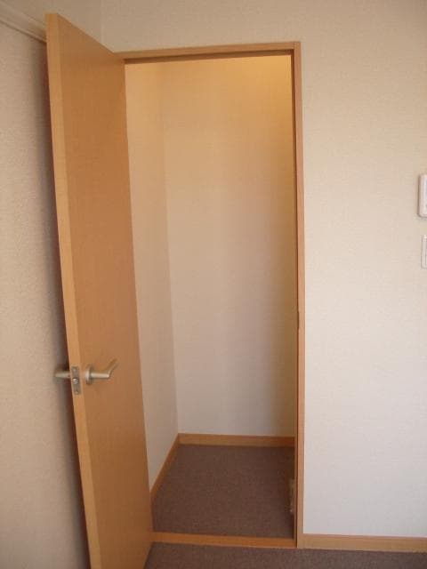 Room image 14