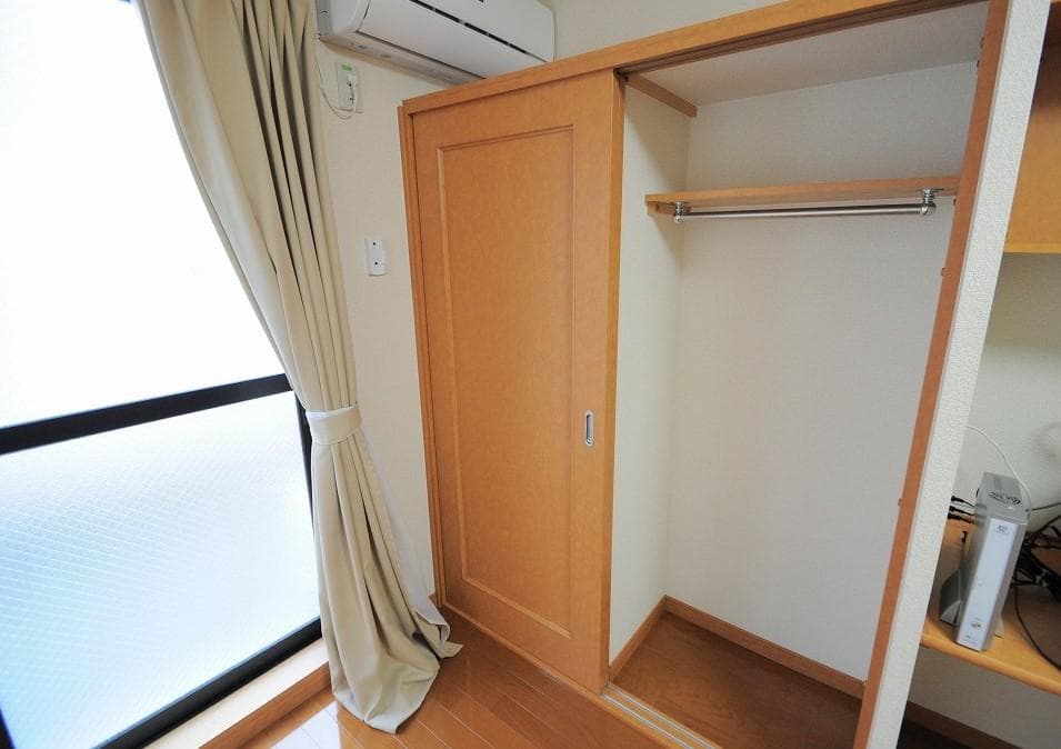 Room image 14