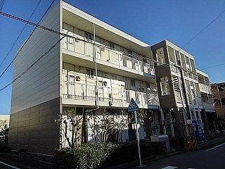 Main exterior of leopalace Seiryo
