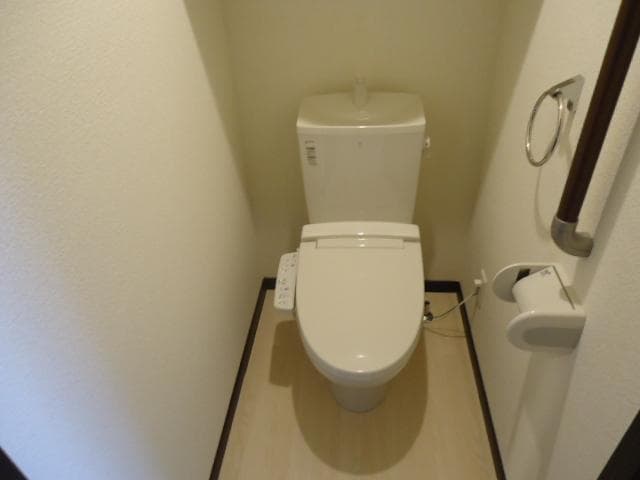 Room image 9
