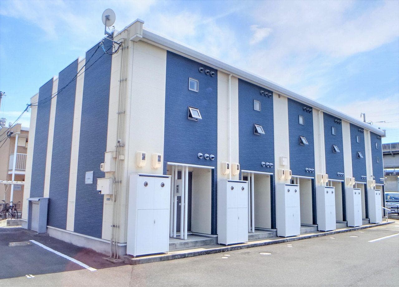 Main exterior of LEONEXT Lupinus Takayanagi Higashimachi 2