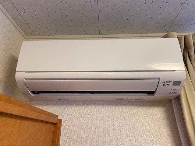 Room image 10