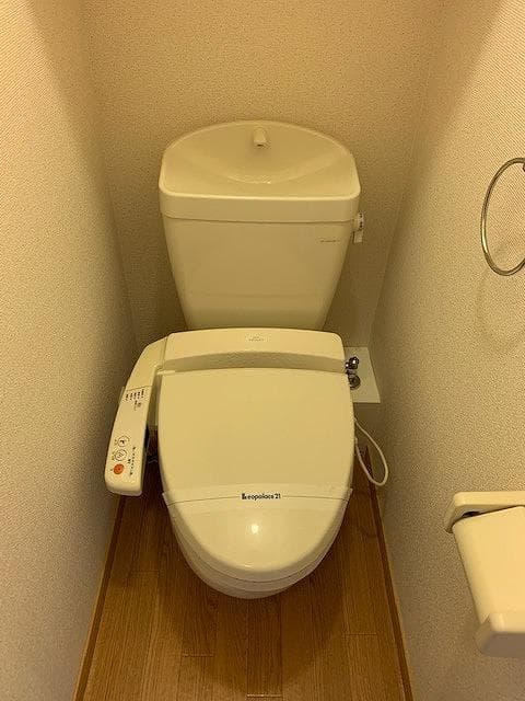 Room image 9
