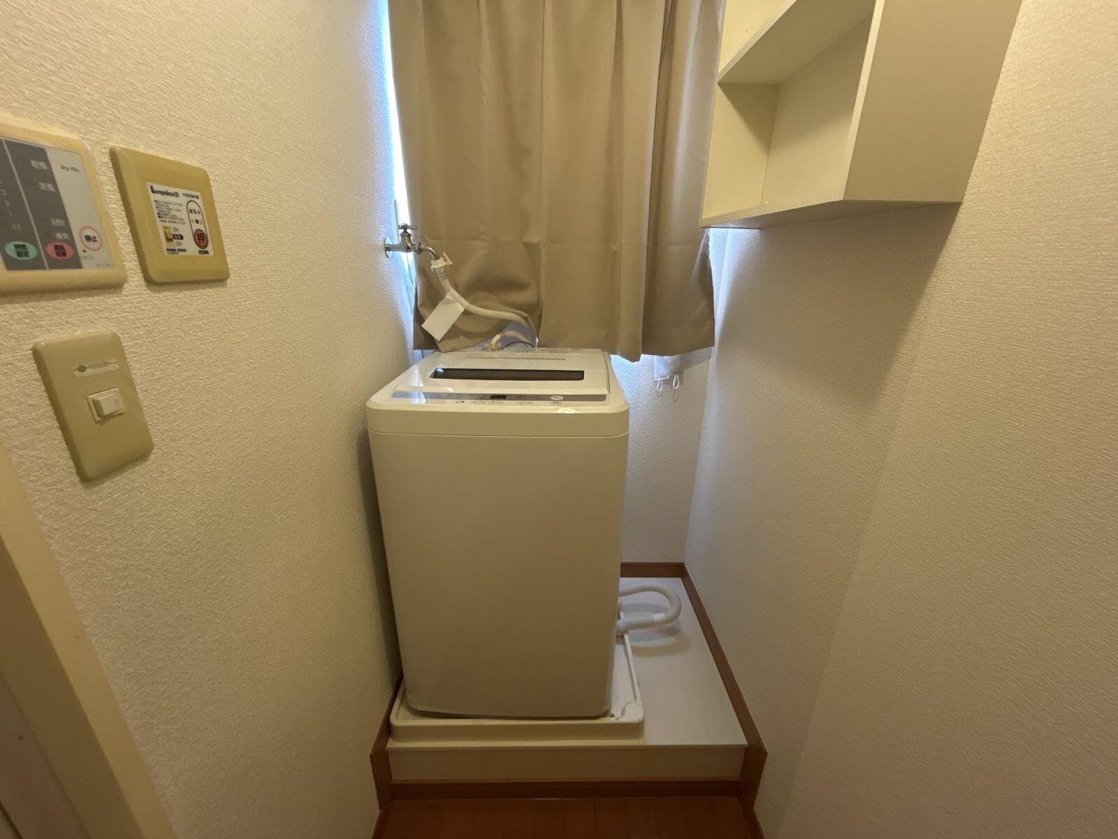 Room image 13
