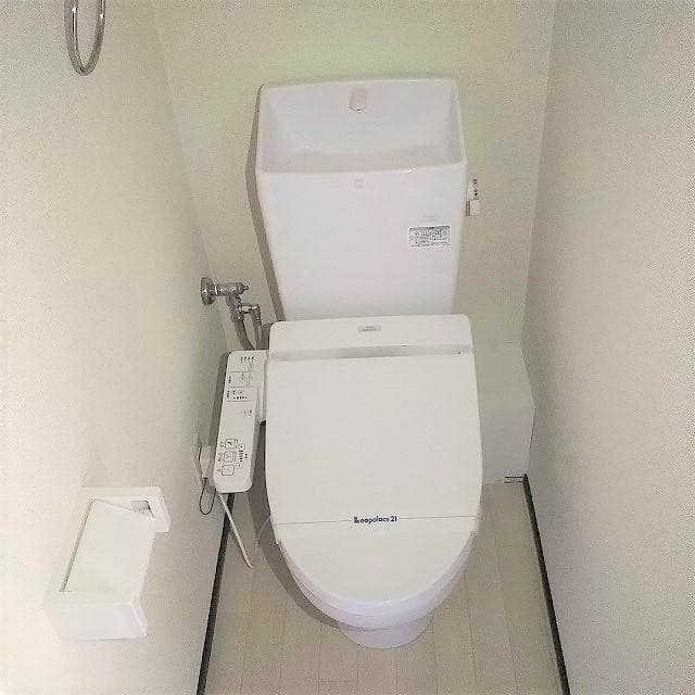Room image 10