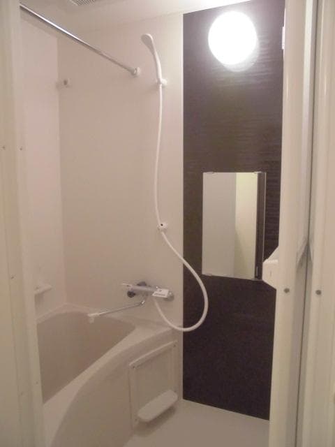 Room image 13