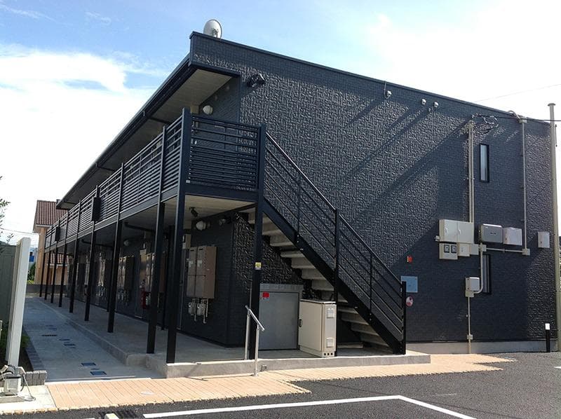 Main exterior of LEONEXT Sho