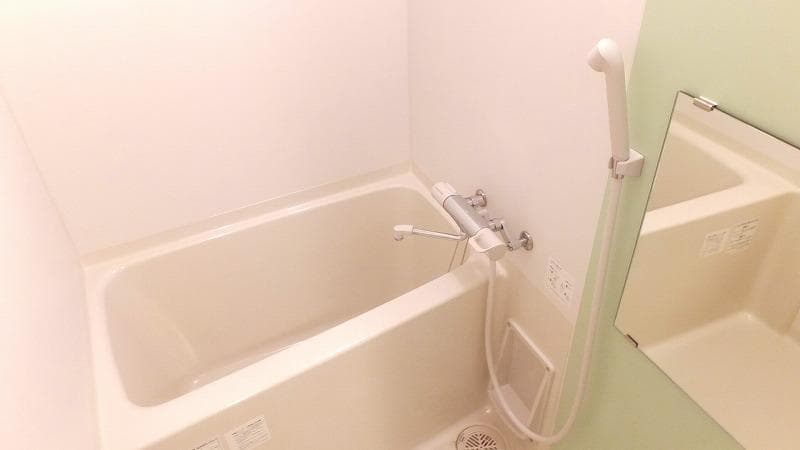 Room image 10