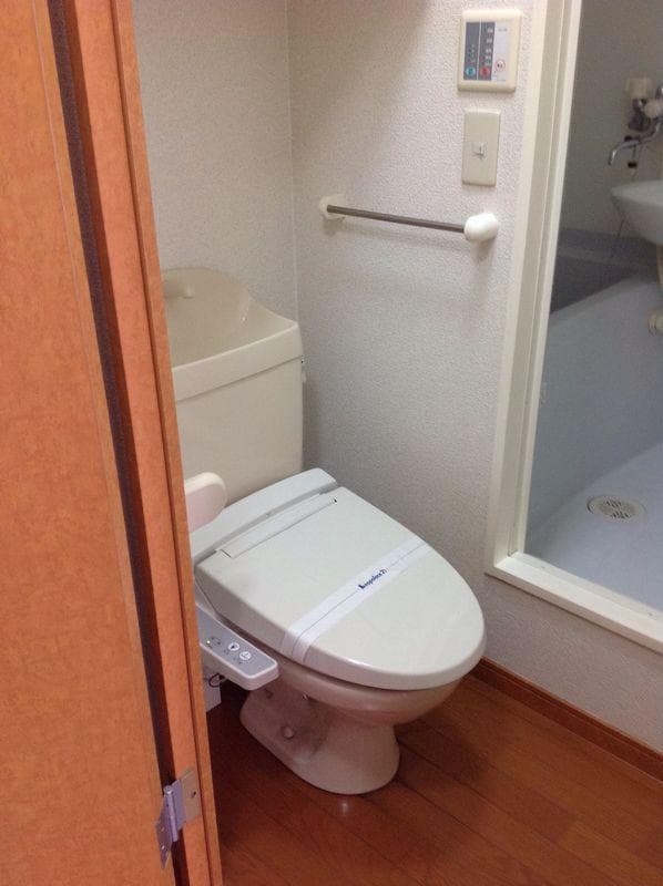 Room image 9