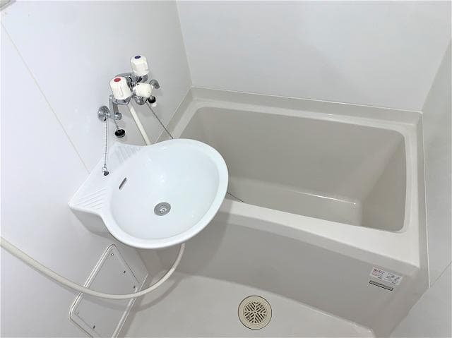 Room image 15