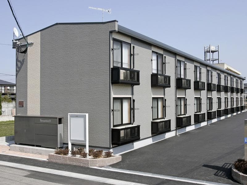 Main exterior of leopalace Polar Sanbankan