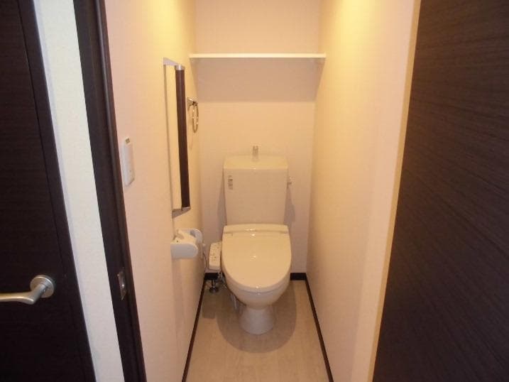 Room image 8