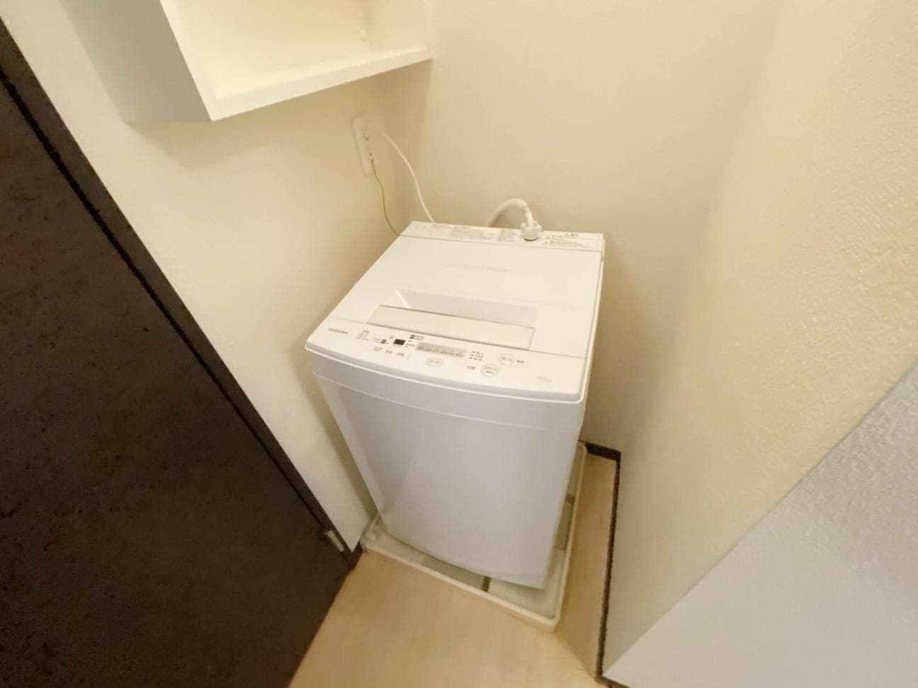 Room image 12