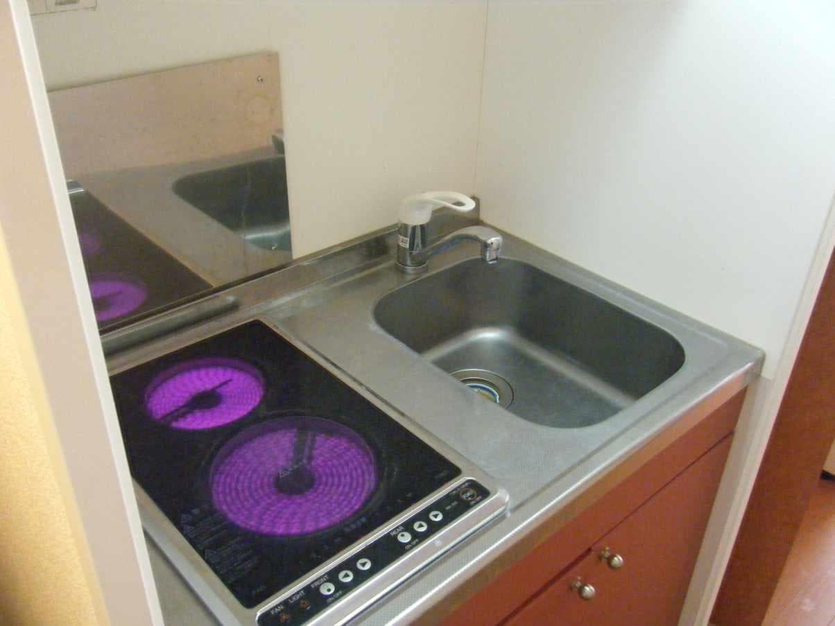 Room image 8