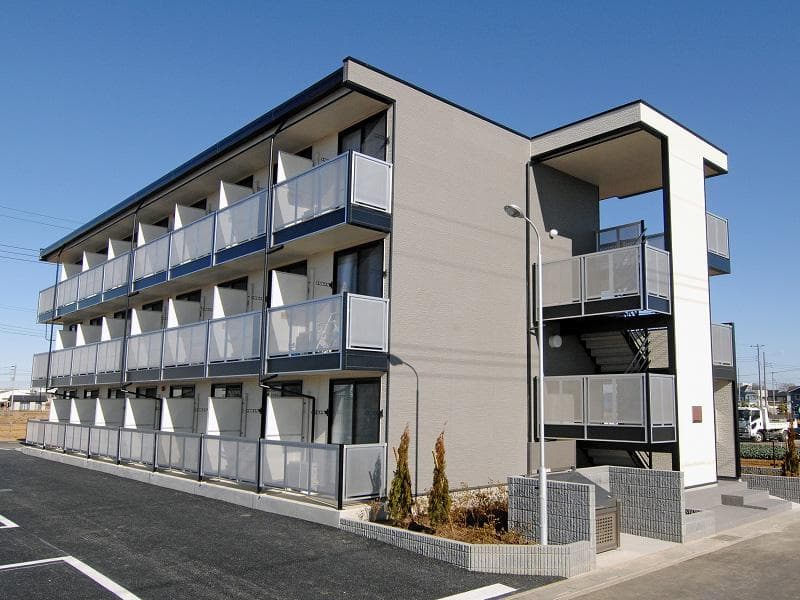 Main exterior of leopalace Pratique Lacine