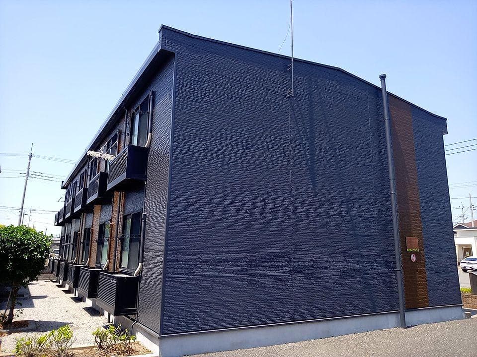 Main exterior of leopalace Sumire