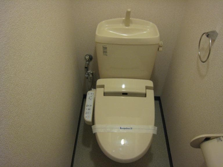 Room image 15