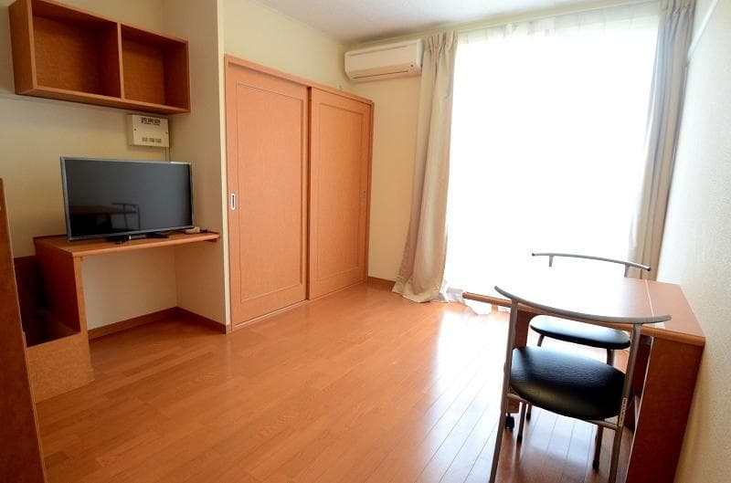 Room image 13