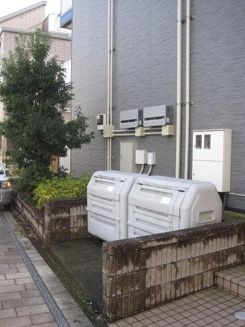 Room image 8