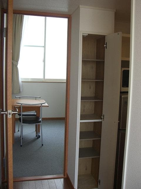 Room image 12