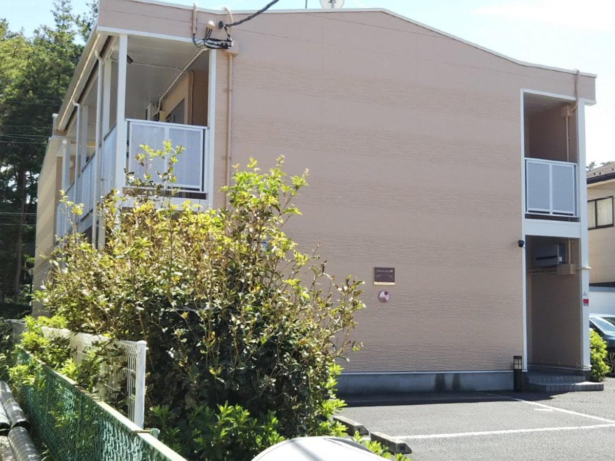 Main exterior of leopalace Aillis