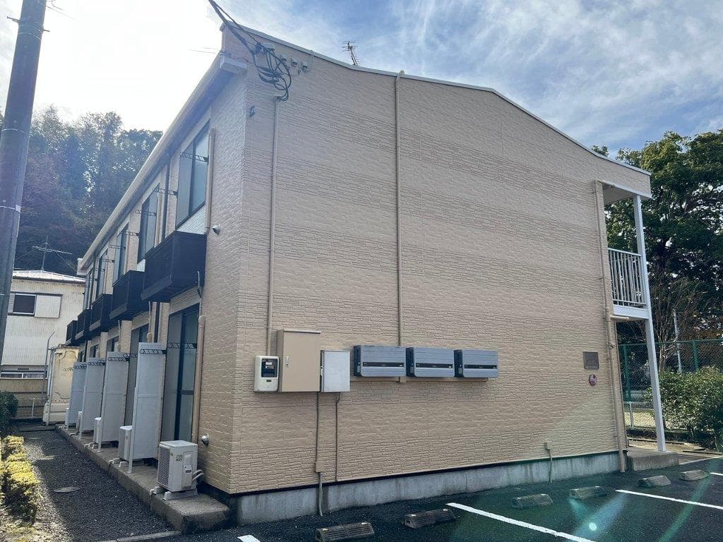 Main exterior of leopalace Merci