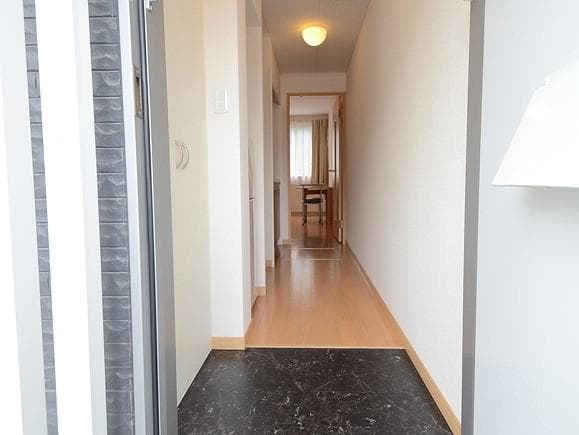 Room image 9