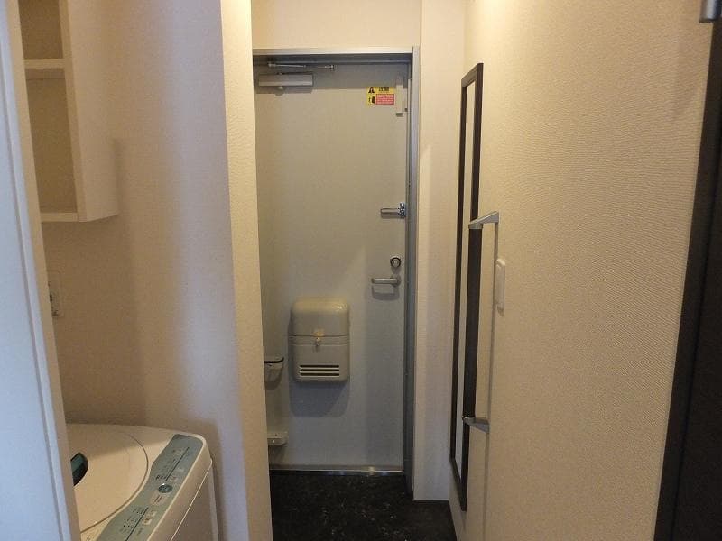 Room image 8