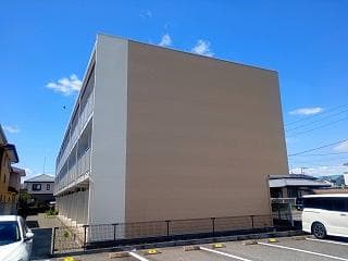 Main exterior of leopalace Ota Hachiman