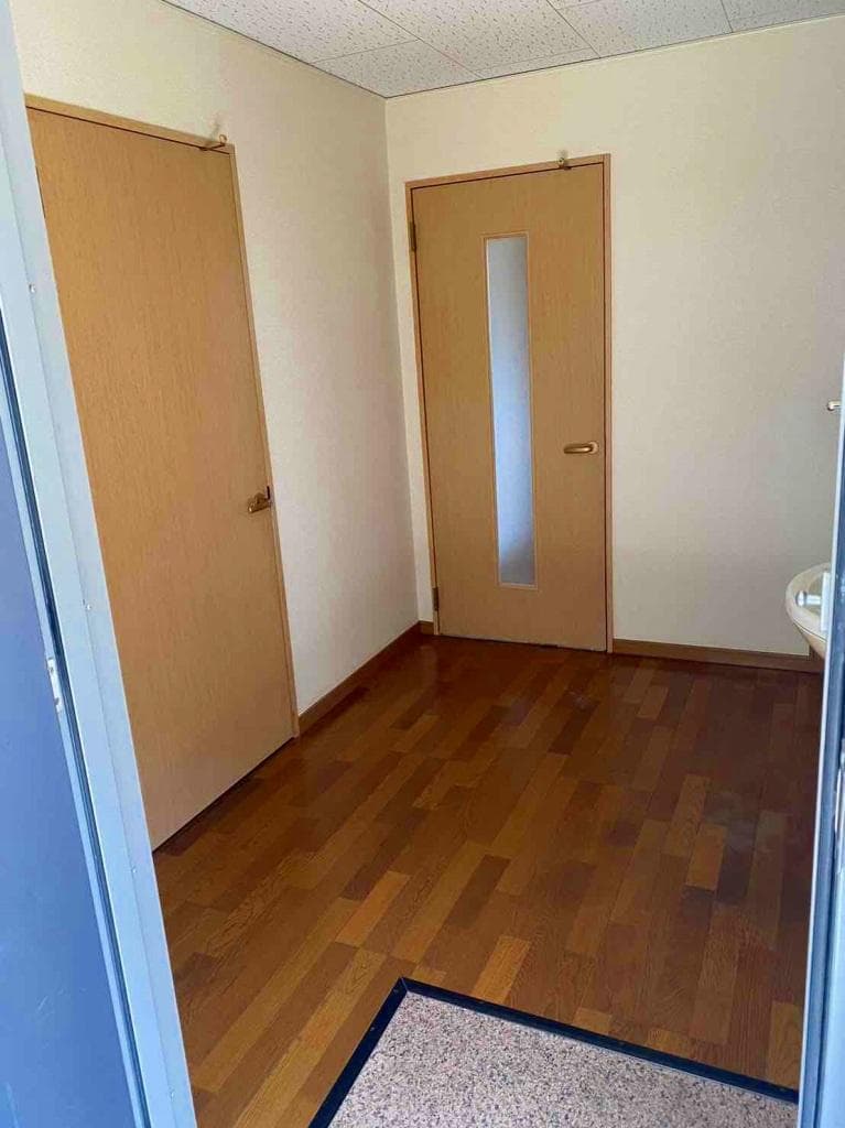 Room image 13