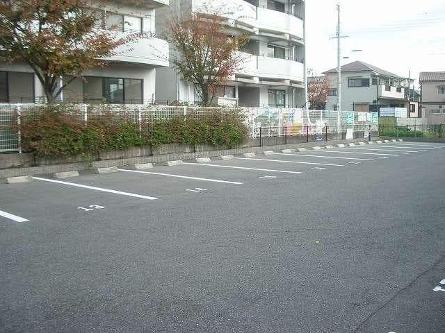 Room image 16
