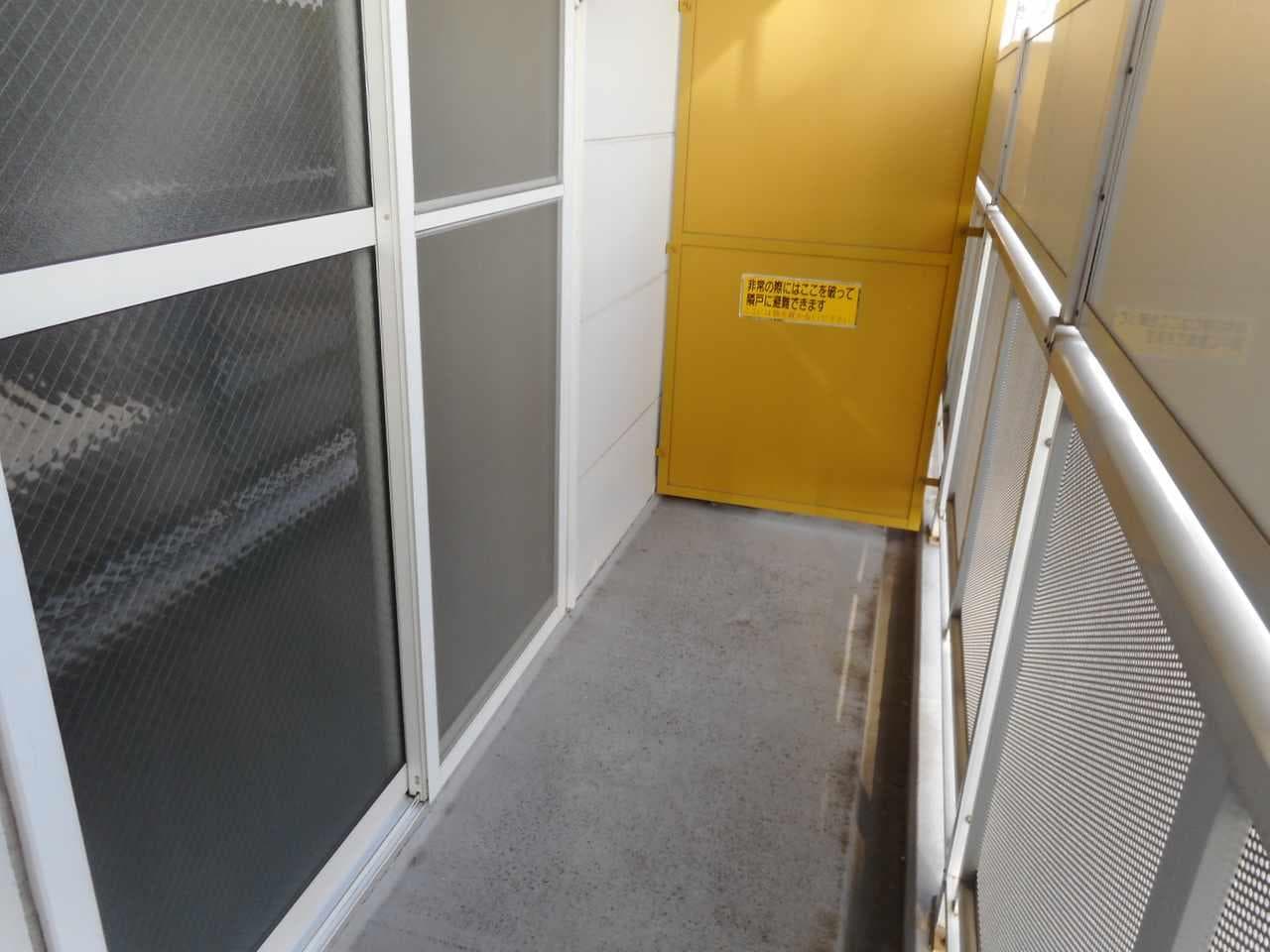 Room image 15