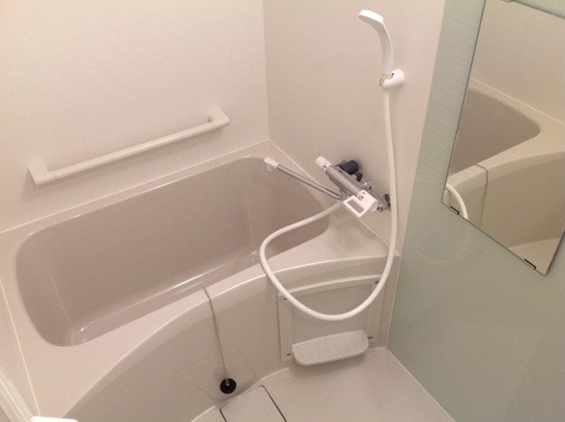 Room image 8