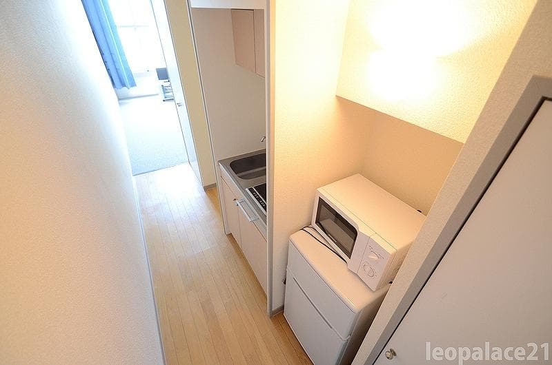 Room image 10