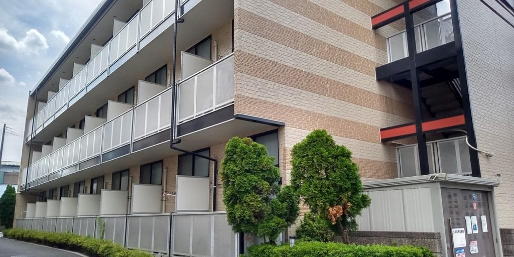 Main exterior of leopalace Minami Ichiba