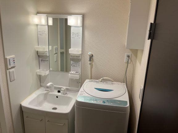 Room image 10