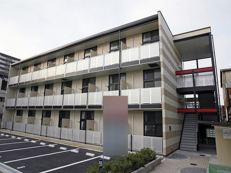 Main exterior of leopalace Nadeshikoso