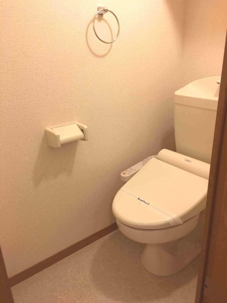 Room image 8