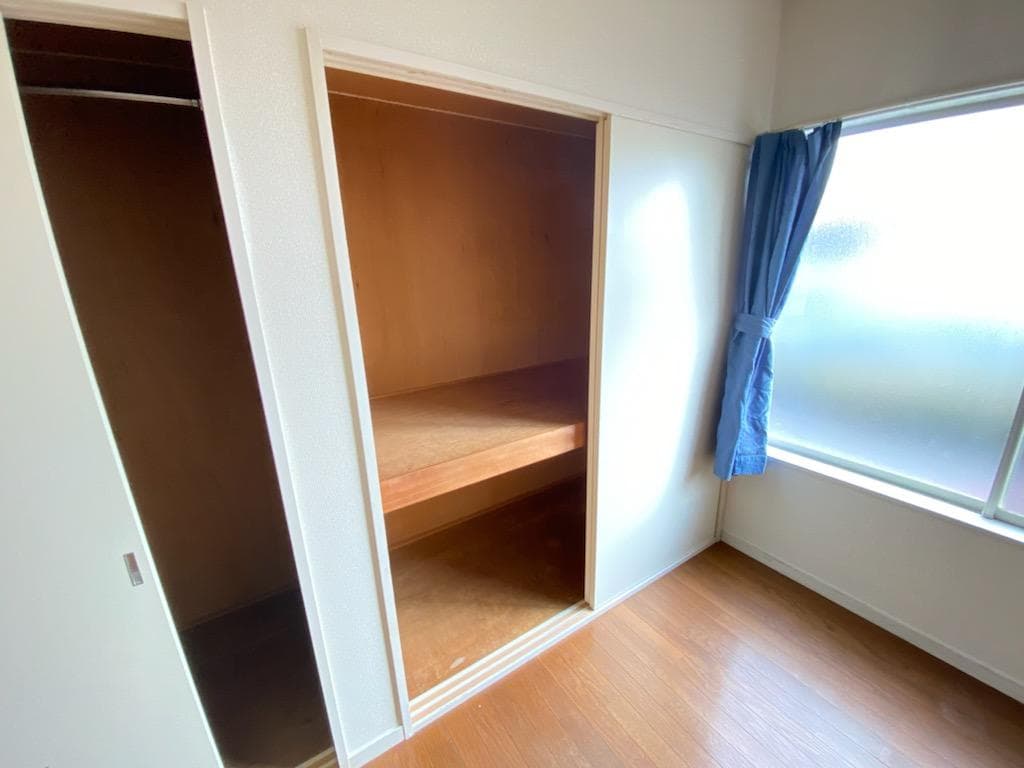 Room image 14