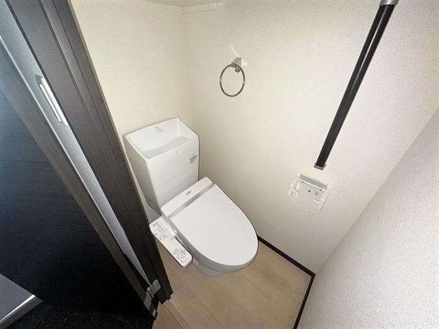 Room image 15