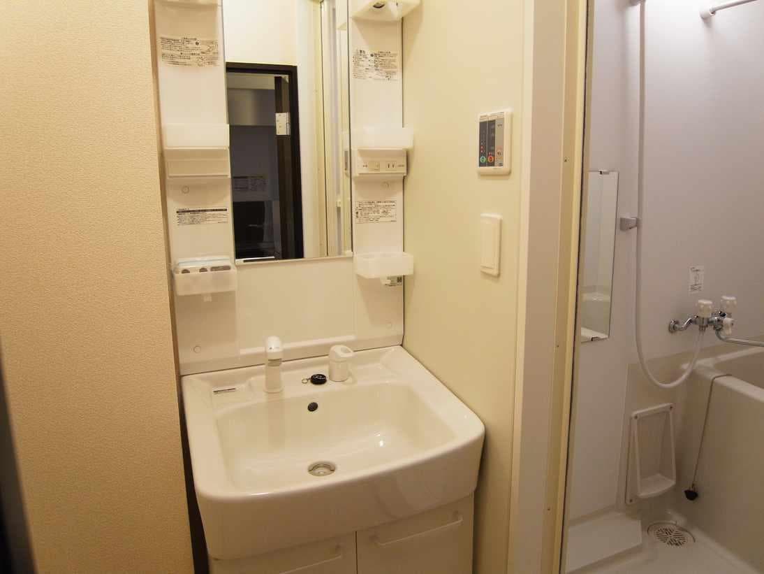 Room image 11