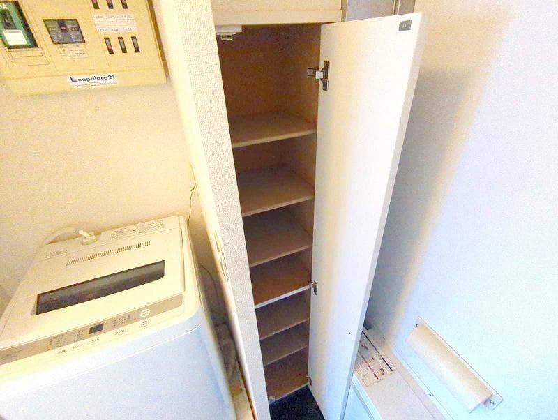 Room image 13