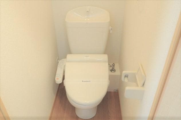 Room image 10