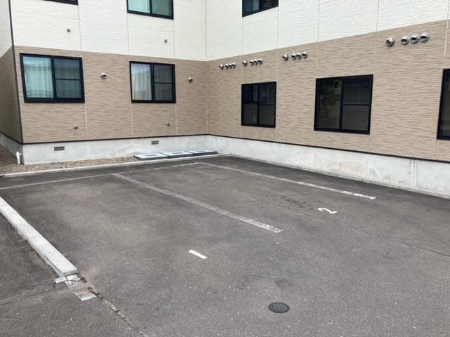 Room image 16