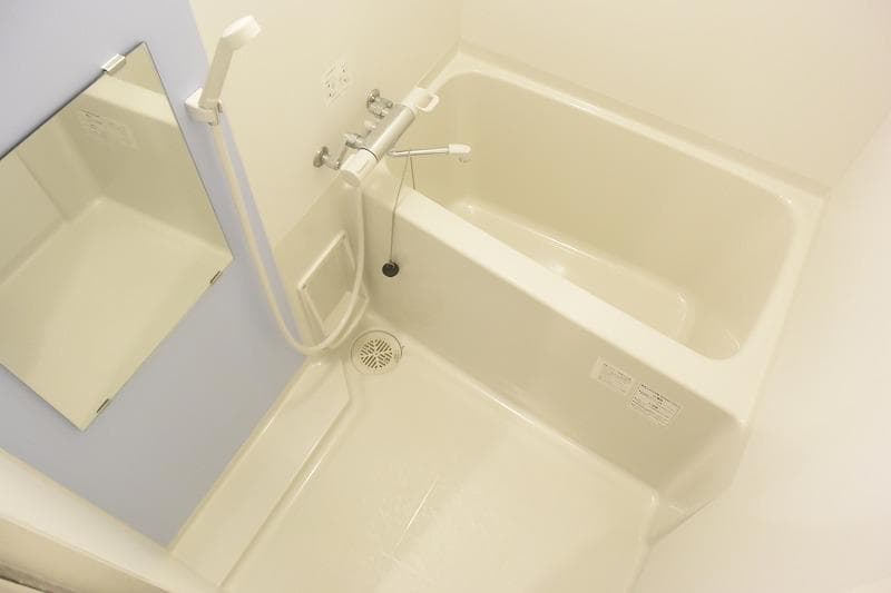 Room image 10
