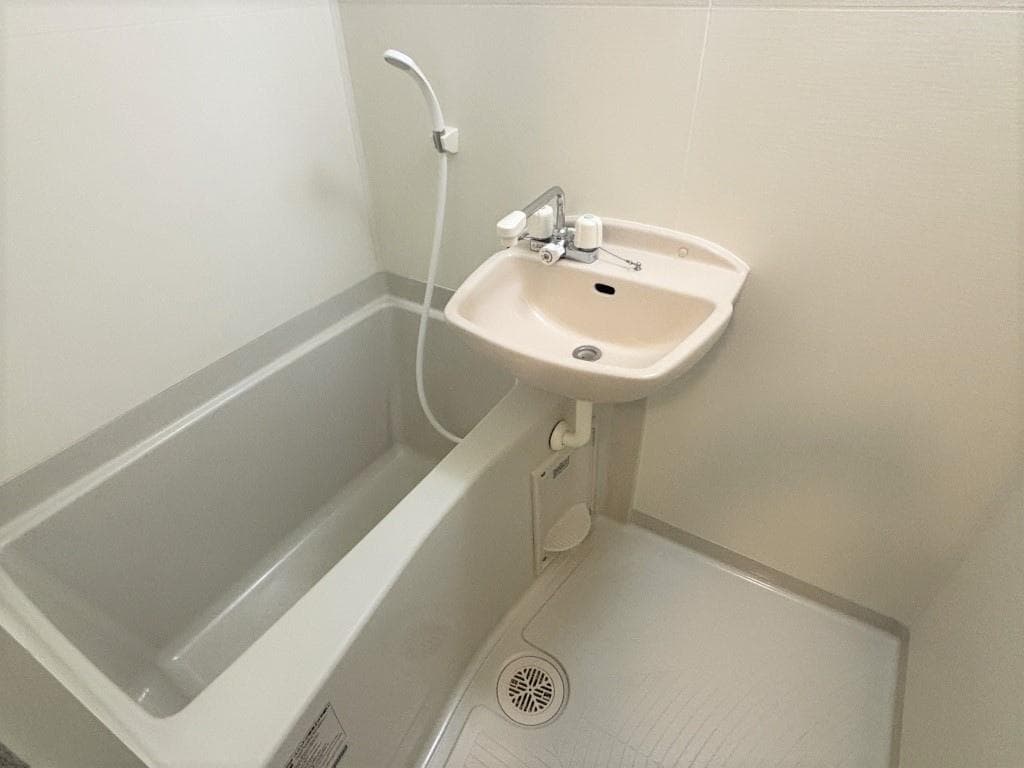 Room image 9