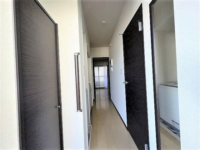 Room image 10